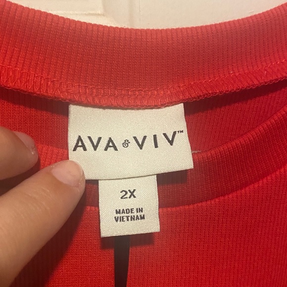 Ava & Viv Red Sleeveless Tank Top - Picture 4 of 4